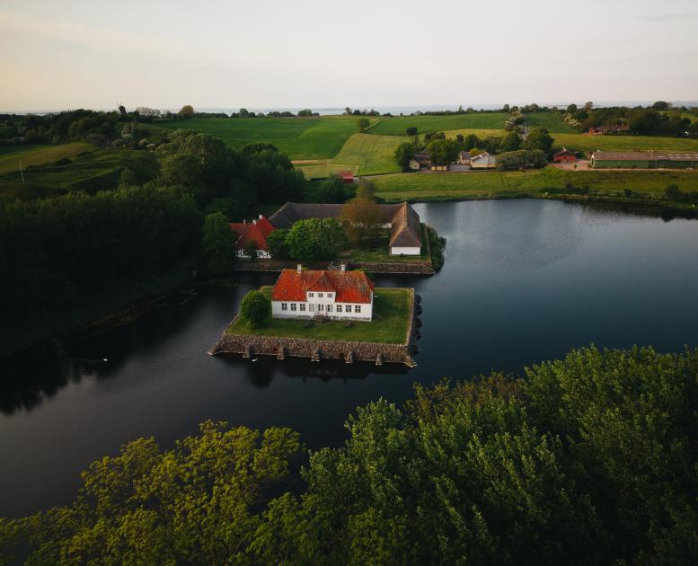 Dronebillede af Søbygaard